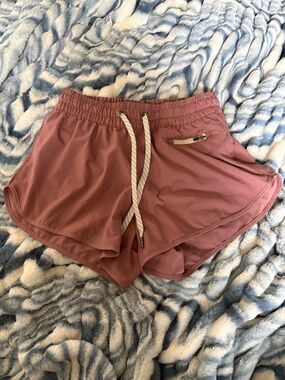 Vuori Clementine shorts, dusty pink xs